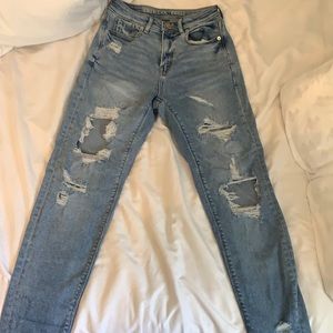 American Eagle Mom Jean
